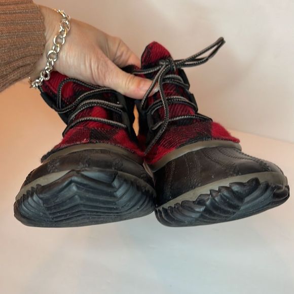 SOREL Out 'N About Buffalo Check Short Boot - Picture 11 of 11